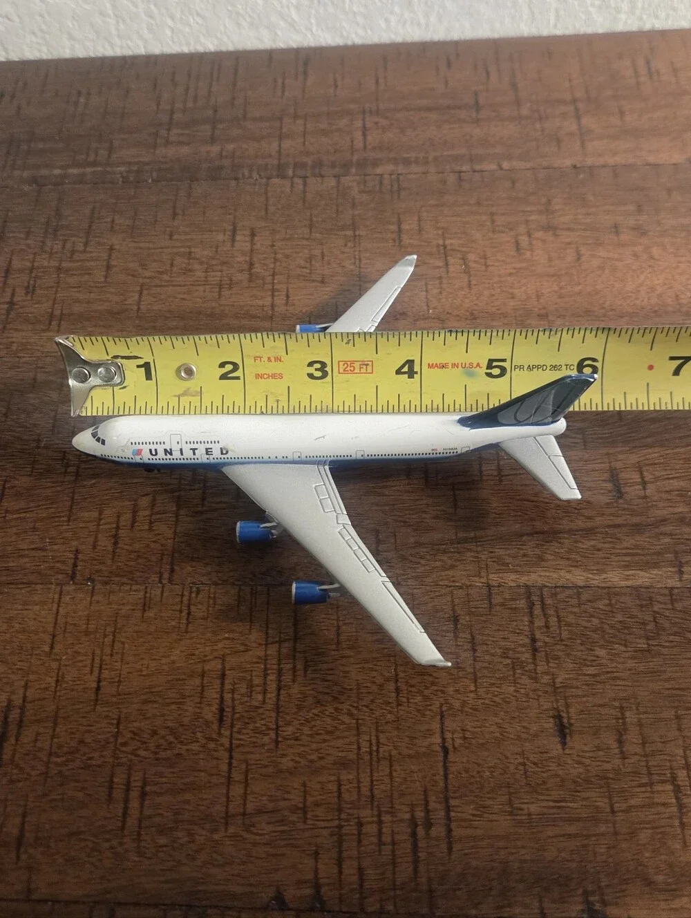 REALTOY United Airlines 747 Die-cast Jet Airplane Blue Tulip Tail #N196UA Model